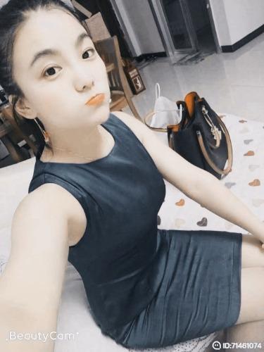 可爱，贼漂亮，微胖，热情